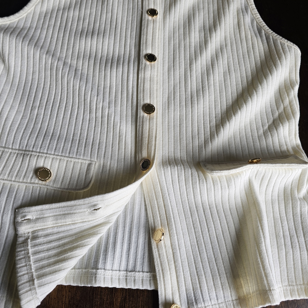 Marc New York Cream Ribbed Button-Front Tank with Gold Buttons - Picture 10 of 14